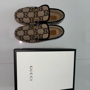 Gucci wool loafers
